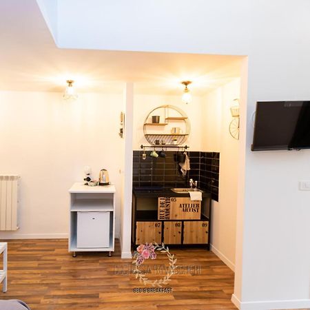 Duchessa Ravaschieri Bed And Breakfast Napoli Ngoại thất bức ảnh