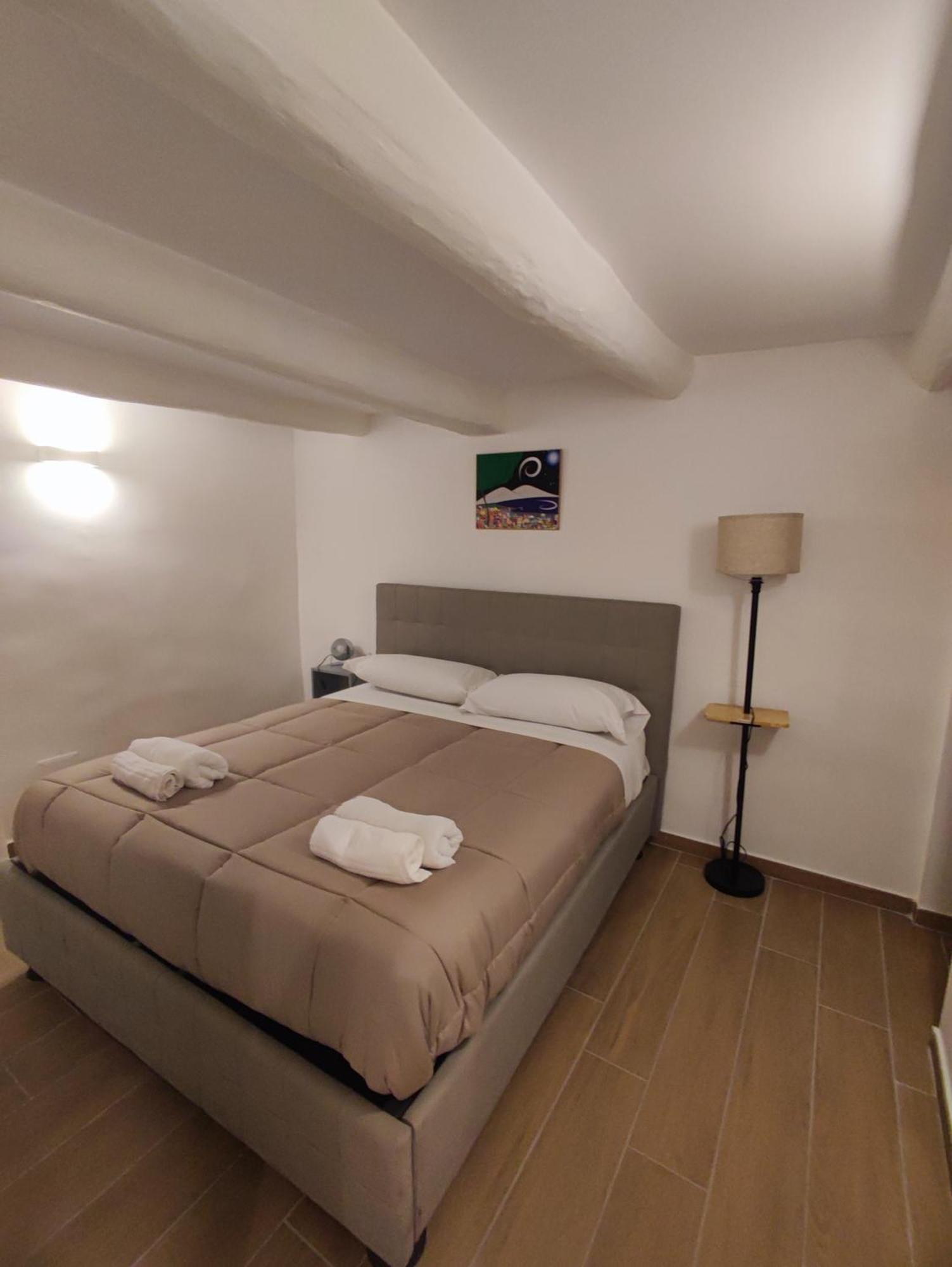 Duchessa Ravaschieri Bed And Breakfast Napoli Ngoại thất bức ảnh